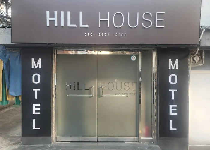 Hotel Hill House *